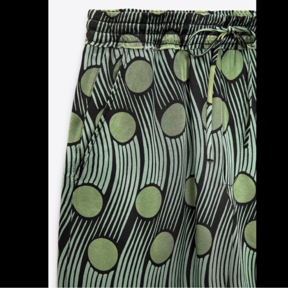 Zara Green Patterned Matching Set - Picture 2 of 6